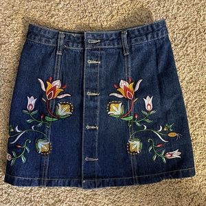 Women’s skirt